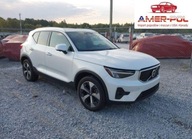 Volvo XC 40 B5 Plus Bright Theme 2023 2.0l 2.0 Benzyna 247KM