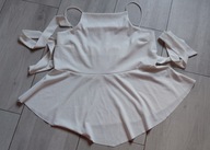 Biała bluzka baskinka na cienkich ramiączkach 52