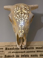 Dekoracyjna czaszka – stylizowana na krowią | LED na baterie | ażurowa