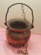 doniczka miedziana do zawieszenia garnek kociołek z rączką łańcuch nóżki