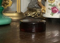 SZKLANY BURSZTYNOWY GŁADKI PRZYCISK DO PAPIERU