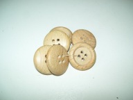 GUZIKI DREWNIANE JASNY-BRĄZ VINTAGE - 6 SZT.