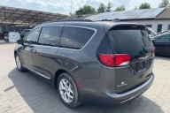 Chrysler Pacifica 2017 Chrysler Pacifica - W POLSCE, po oplatach i akcyzie