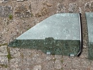 SZYBA LEWA PRAWA TYŁ TYLNA MERCEDES SEC C126 126 CHROM USZCZELKA