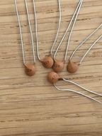 2x Kondensator ceramiczny 47 nF