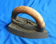 żelazko antyczne małe ciężkie półokrągła rączka