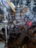 ZWROTNICA AMORTYZATOR MCPHERSON LEWY TOYOTA YARIS III 1.5 HYBRYDA