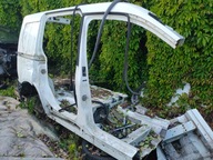 Ford Connect Mk2 bok prawy wersja krótka próg błotnik