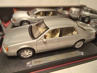 CADILLAC De Ville DTS NIGHT VISION 32V Northstar, 1:18