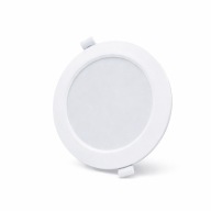 Płaski reflektor LED wpuszczany – ciepła biel 3000K IP44