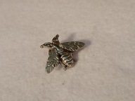 Wpinka w kształcie muszki