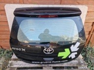 TOYOTA AYGO X 22-26r KLAPA TYŁ DEMONTAŻ KOMPLETNA ORYGINAŁ CZARNA