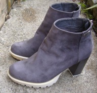 VICES damskie szare zamszowe botki na słupku 39