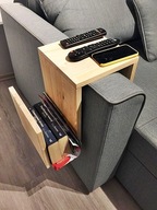 Drewniana półka-gazetnik na łóżko praktyczny dodatek sypialni