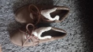 Clarks botki beżowe kozuszek skora roz 38 jak nowe
