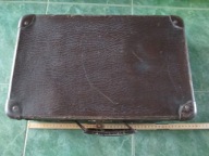 walizka zabytkowa powojenna