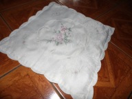 Poszewka ecrie na poduszke , haft maszynowy - 38 cm x 39 cm