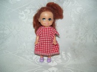 MAŁA LALKA PLASTIKOWA