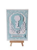 ZAWIADOMIENIA KOMUNIA CHŁOPIEC KLĘCZĄCY W KORONCE B6 BŁĘKIT – BIEL