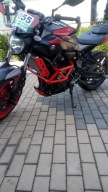 Yamaha MT-07 klatka stunt.