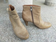 NO STRESS nr 41 eleganckie beżowe kozaki na platformie