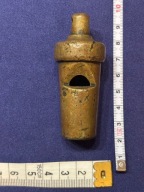 element zaworu, kurka np. do samowara lub część gwizdka - do identyfikacji