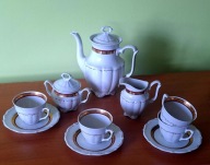 Porcelana Stołowa Wałbrzych - komplet kawowy zdobiony złotem