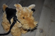 pluszak maskotka piesek ze smyczą Terier walijski od Uni-Toys