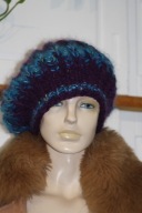 CZAPKA z pomponem BERET RĘKODZIEŁO MOHER TURKUS sliwka