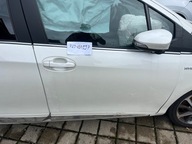 Toyota Yaris III drzwi prawe przednie lift 5D 084 perła