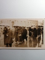 POZNAN FOTO-ODEON- SPACER PO MIESCIE W DESZCZOWĄ POGODĘ