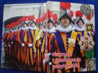 Książka "Nagrody i odznaczenia watykanskie" 2025, 132 str. Nowy, kolorowy