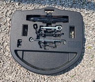 Wkład pianka bagażnika Toyota Corolla E21 lewarek, klucz 64777-02370