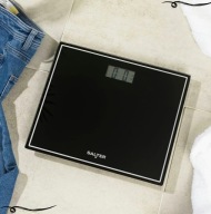 Kompaktowa Waga Łazienkowa SALTER 9207 Elegancki Design 150 KG Czarna