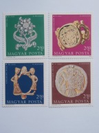 Węgry - Dzień znaczka - klejnoty - Mi. 2898-01 **