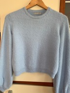 36 Bershka niebieski pastelowy sweter z mechatej dzianiny