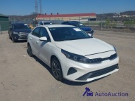 Kia Inny 2023 KIA FORTE LXS 2.0 Benzyna 147KM