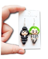 KOLCZYKI Z MODELINY FIMO SOK Z ŻUKA - BEETLEJUICE