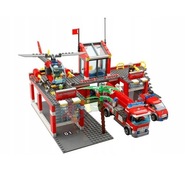 Klocki PLASTIKOWE KONSTRUKCYJNE REMIZA STRAŻACKA straż pożarna woda strażak
