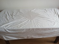 POSZWA BAWEŁNIANA Z WSTAWKAMI SZYDEŁKOWYMI 200 / 160 cm.