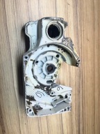 STIHL MS 240 260 KARTER POŁÓWKA SILNIKA LEWA MOCOWANIE PODSTAWA MISA ORG