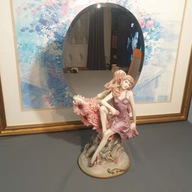 Duża figurka z lustrem 52 cm – DZIEWCZYNA z KWIATAMI, fazowane lustro