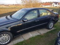 MERCEDES E KLASA W211 LISTWA PROGOWA PRAWA