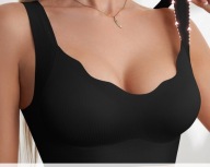 Bezszwowy biustonosz typu push-up bez fiszbin XS 60A