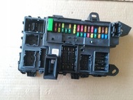 SKRZYNKA PUSZKA BEZPIECZNIKÓW KABINY FORD F150 15-