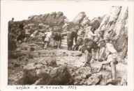 TATRY -GIEWONT -ZEJŚCIE PO ŁAŃCUCHACH -fotografia 1954 rok -mały format