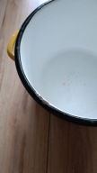 Stara emalia garnek z czasów PRL