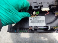 SKRZYNKA BEZPIECZNIKÓW SAM MERCEDES W203 CLK W209 KOMPRESSOR 2095451601