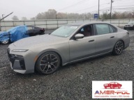 BMW Seria 7 2025r., 760 Xi, 4.4L, od ubezpieczalni 4.4 Benzyna 543KM
