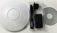 Ubiquiti UniFi AP (UAP) access point z zasilaczem